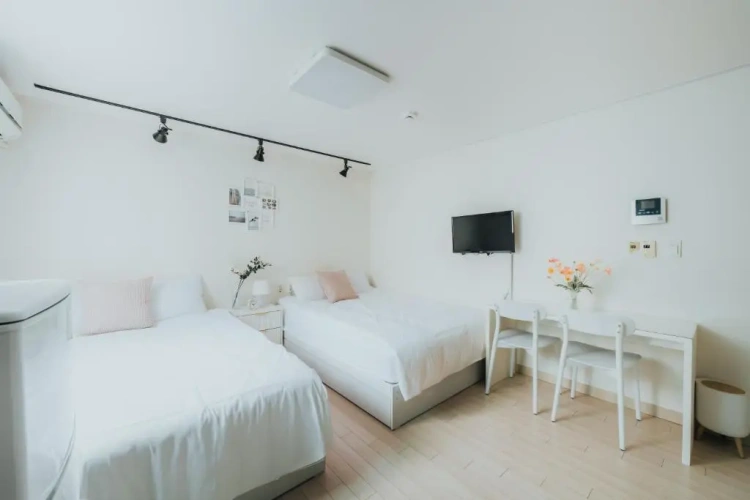 Standard Twin Family room