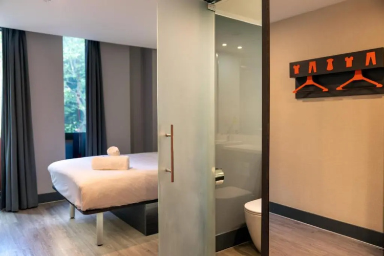 Easyhotel London City Shoreditch photo 15