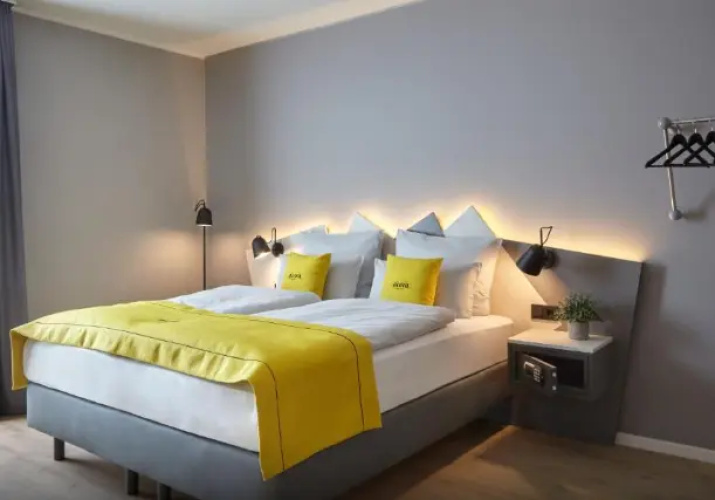 Extra Floor Space Double Studio Suite