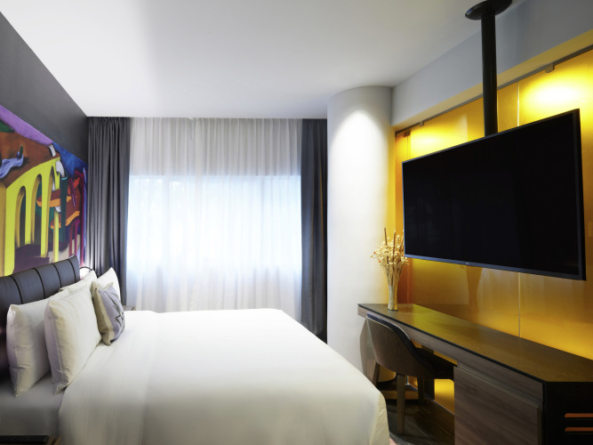 Corner Double Suite