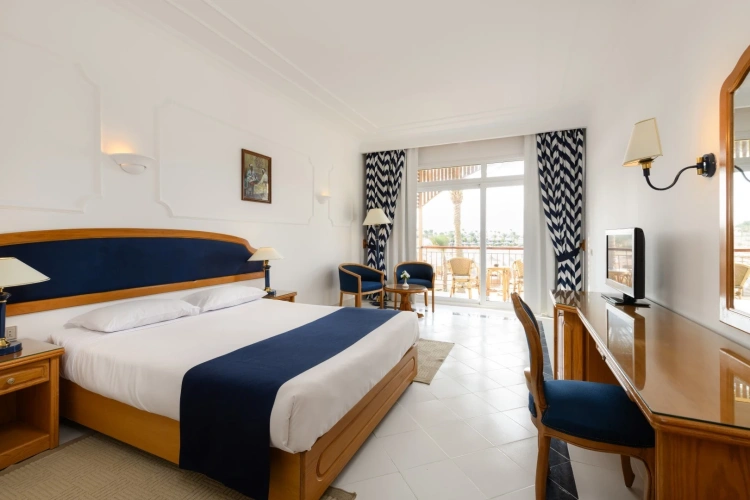 Double Club Suite beachfront