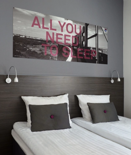 Commodore room