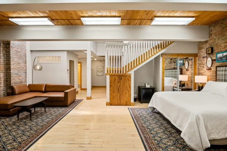Top of the Town Quadruple Suite