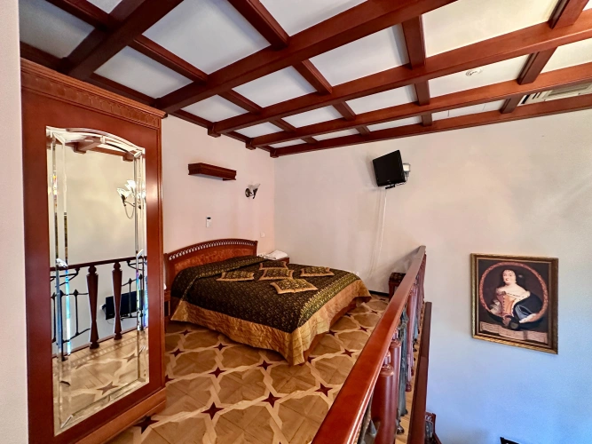 No. 303 Double Duplex Suite