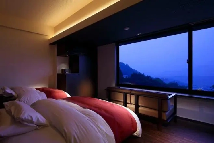 Deluxe with Tatami Area Twin room with mountain view