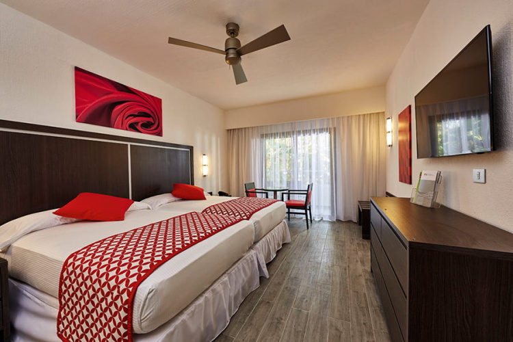 Standard Twin room with balcony
