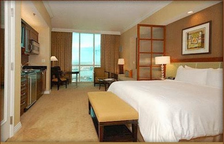 Deluxe Double Suite