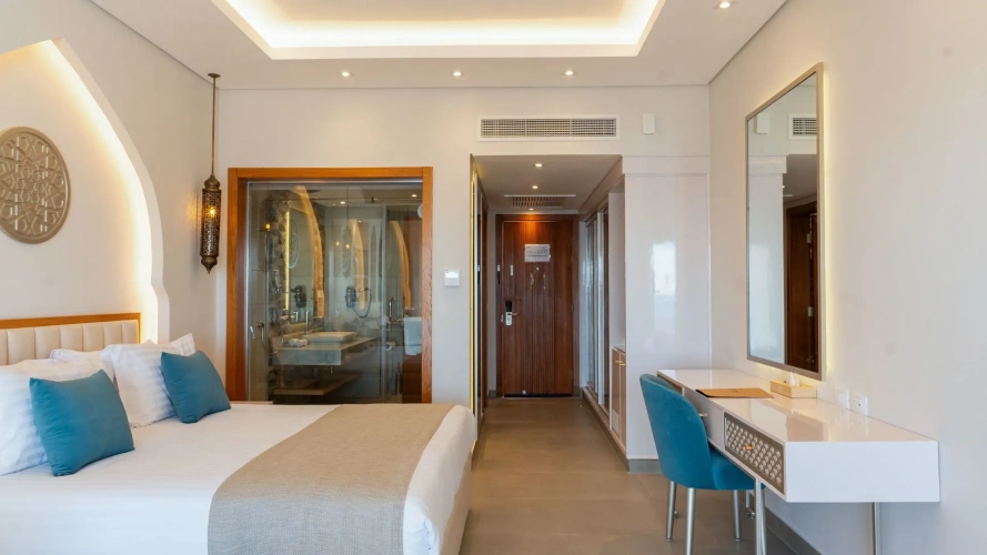 Executive Pool Posh Club Double Suite