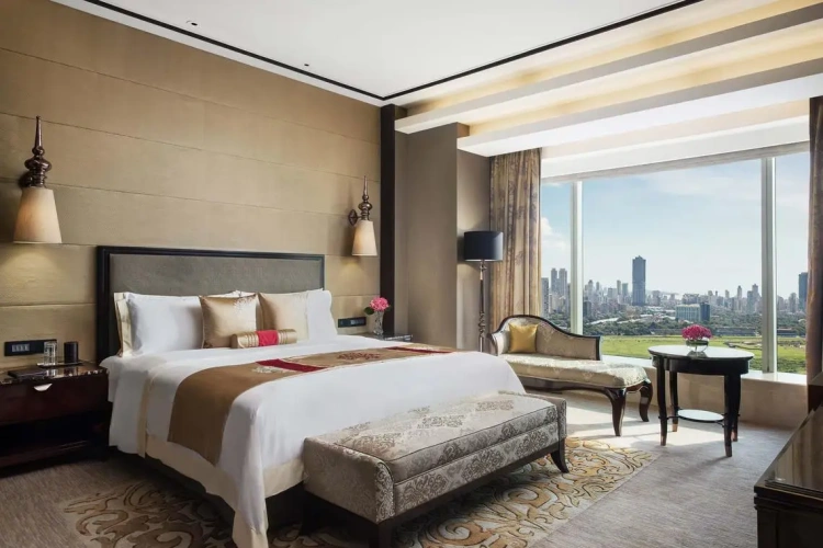 Metropolitan Racecourse View Double Suite