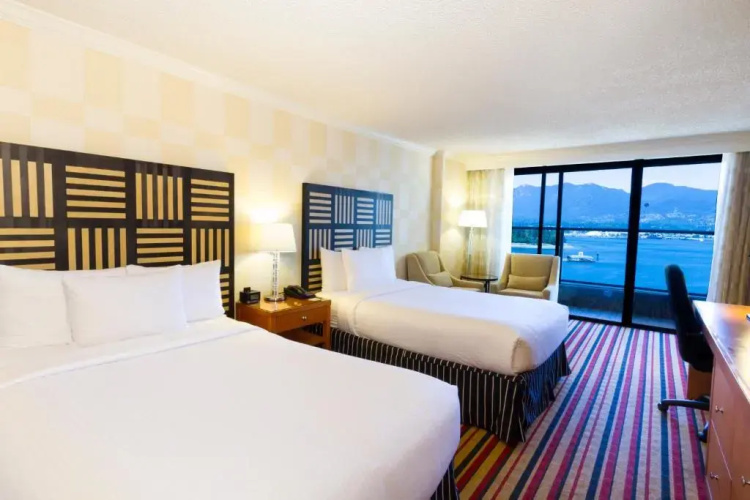Pinnacle Hotel Harbourfront