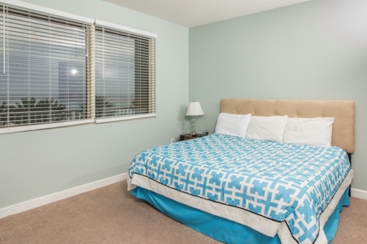 1 Bedroom 1st floor Condo