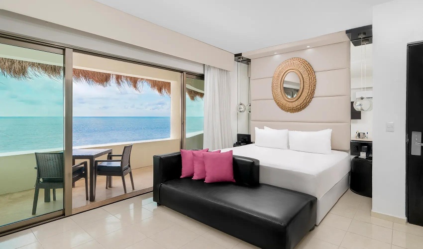 Passion Double Suite oceanfront