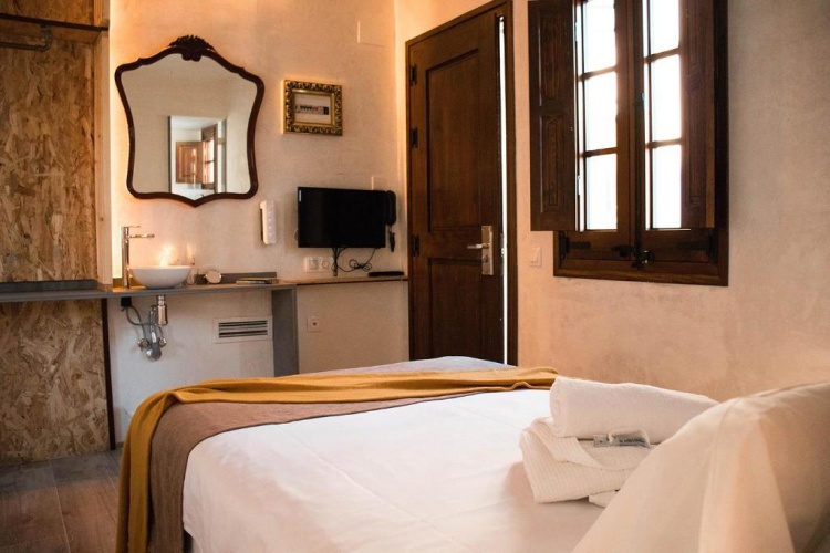 Single room with balcony