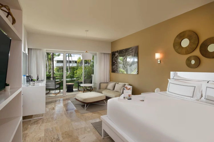 Tropical Palms by Stay Well Double The Level Suite