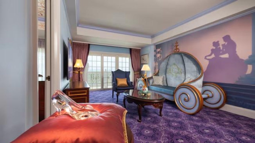 Kingdom Club Cinderella Double Suite