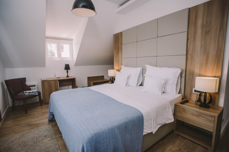 Deluxe Double Basement room with courtyard view