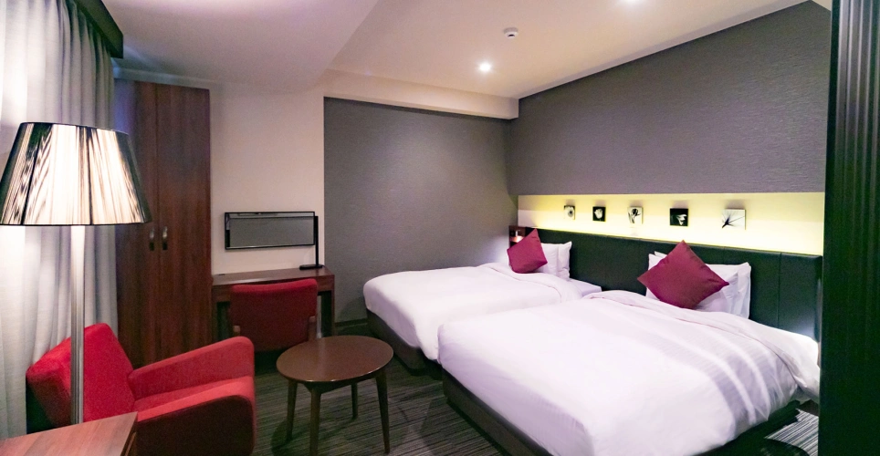 West Wing Hollywood Twin room