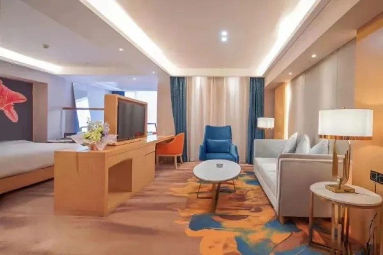Suite with Futon Bed