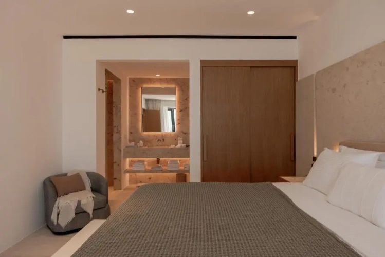 1 Bedroom Pool Double Suite