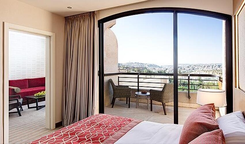 Scopus Double Suite