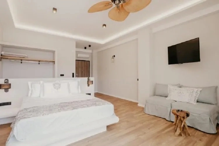 Corner Suite