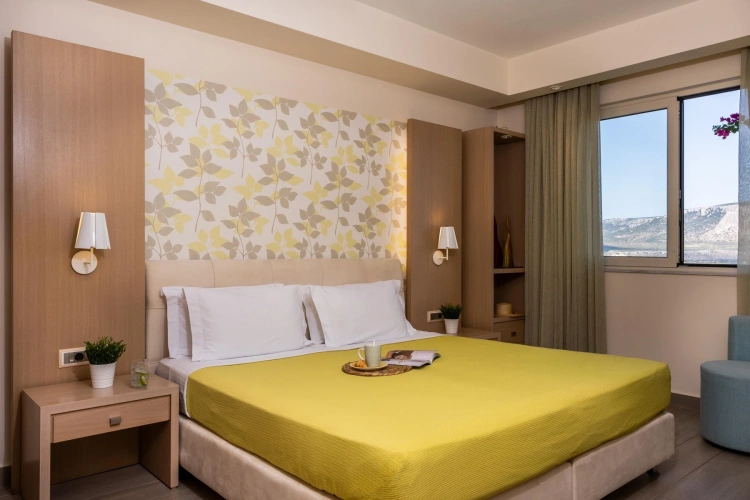 Superior Twin Suite with partial sea view