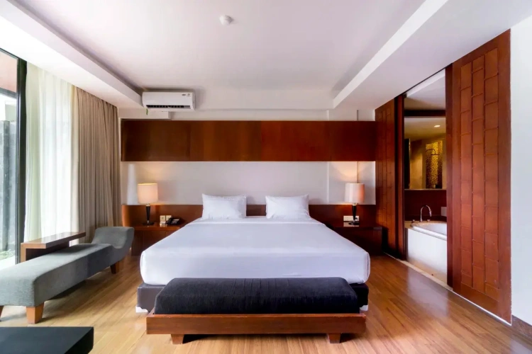 1 Bedroom Pool Access Double Suite