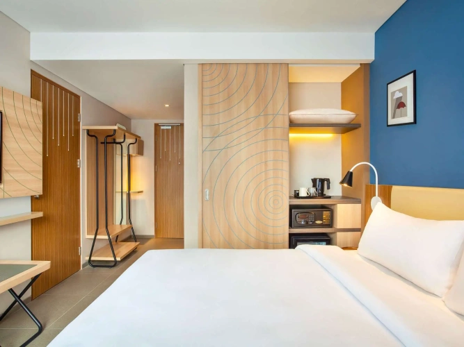 Hollywood Double room