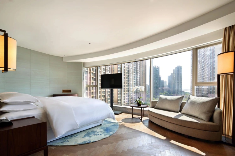Larger Corner Double Club Suite