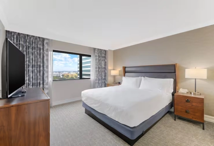 1 Bedroom Accessible Double Suite