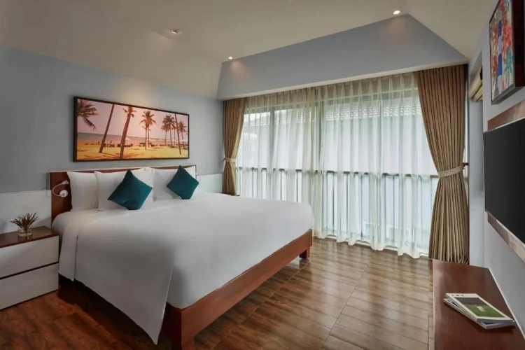 5 Bedrooms Presidential Villa