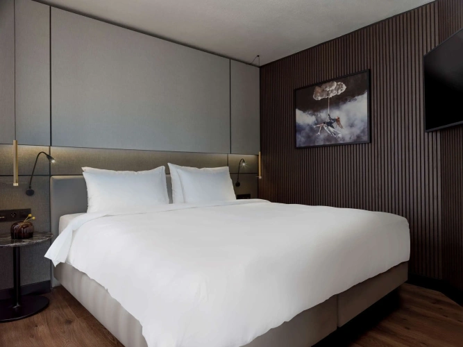 Double Suite