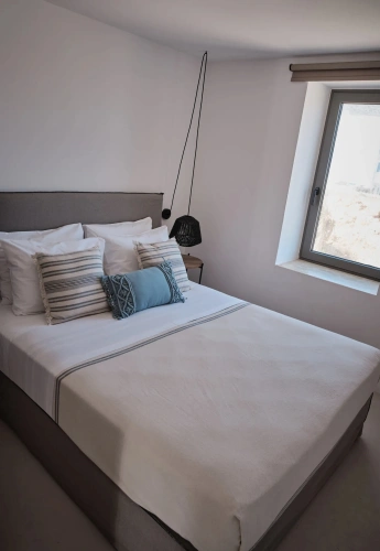 2 Bedrooms (code 1001-1002) Family Suite