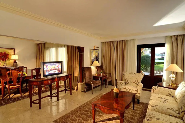 Mercure Luxor KarnakOver view