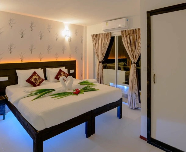 Deluxe Double room with balcony and with sea view