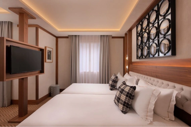 Vintage Twin room