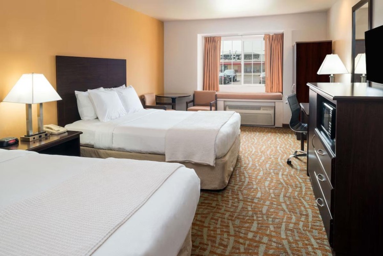 Quadruple room