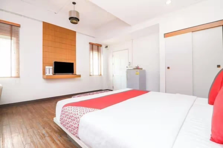 Standard No Window Double room