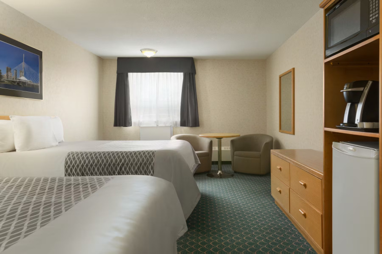 Quadruple room