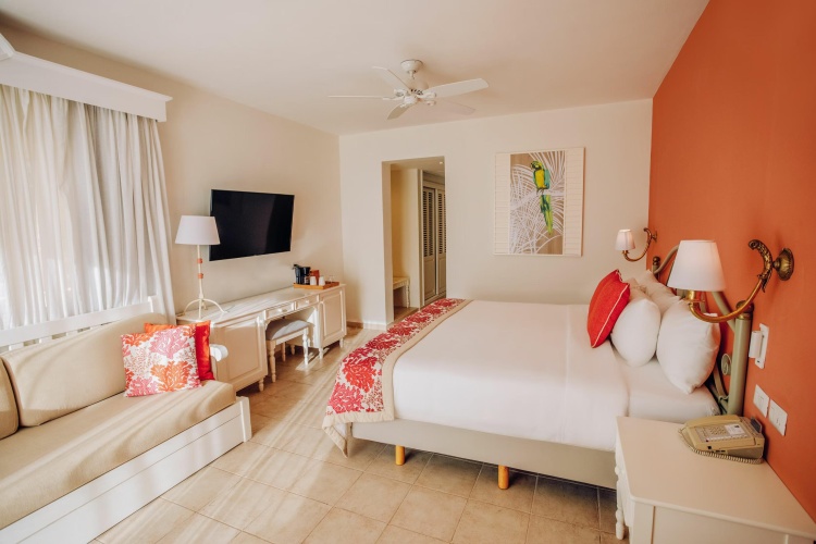 Premium Double room with balcony and with Tropical view