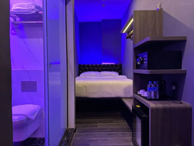 Deluxe Essentials (No Window) Double room