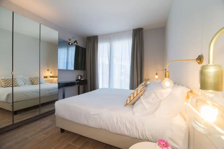 Double Suite