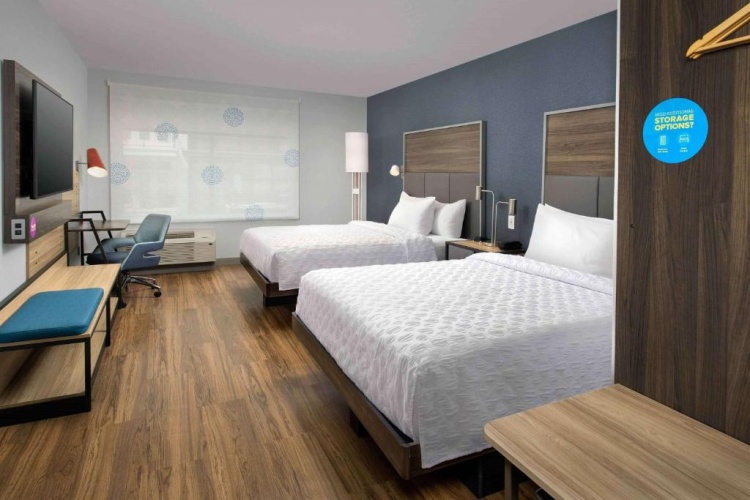 Twin Guest room