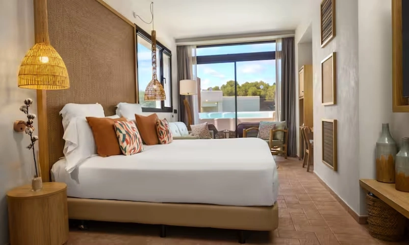Club Private Pool Double Junior Suite