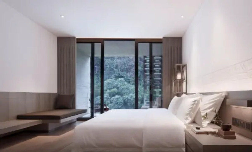 Deluxe Double Sugar House Retreat