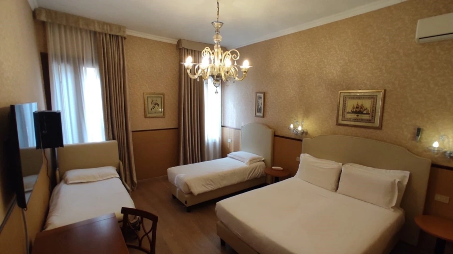 Standard Quadruple room