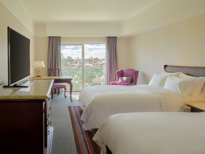 Fiesta Club Twin room