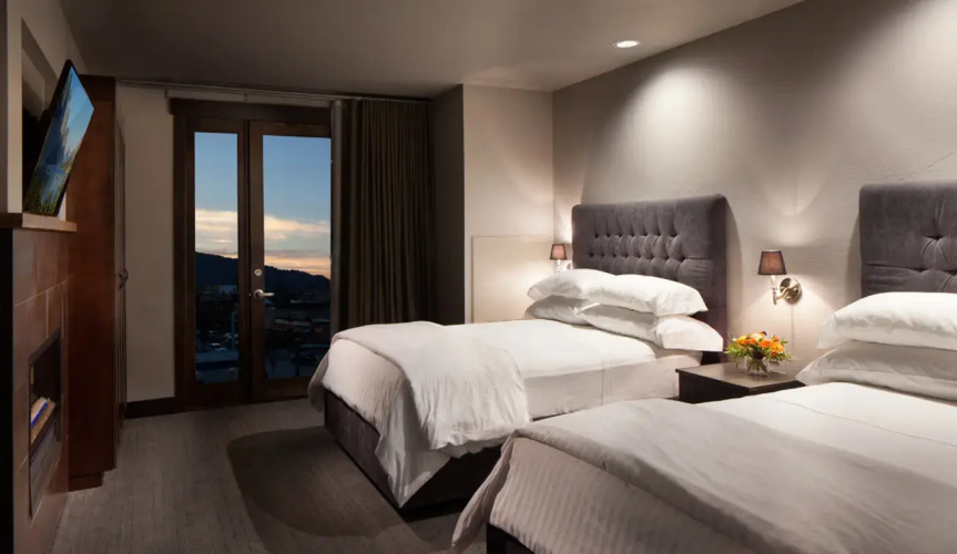 Skyline Quadruple room with French balcony