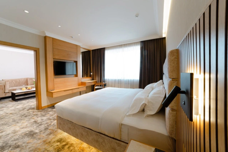 Double Suite