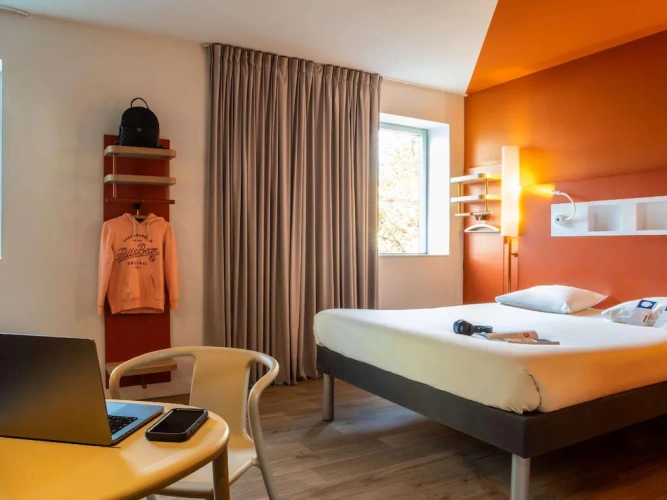 Accessible with Adapted Large Bed Double room